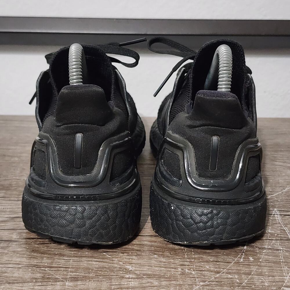 Adidas Ultraboost 20 Women's Athletic Running Shoes Size 6.5 Triple Black - Picture 4 of 9